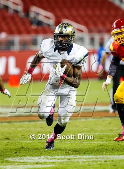 Thumbnail 3 in Jesuit vs. Elk Grove @ Levi's Stadium photogallery.
