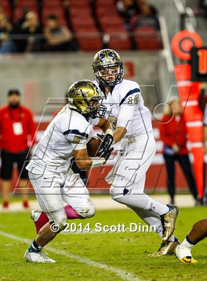 Thumbnail 2 in Jesuit vs. Elk Grove @ Levi's Stadium photogallery.