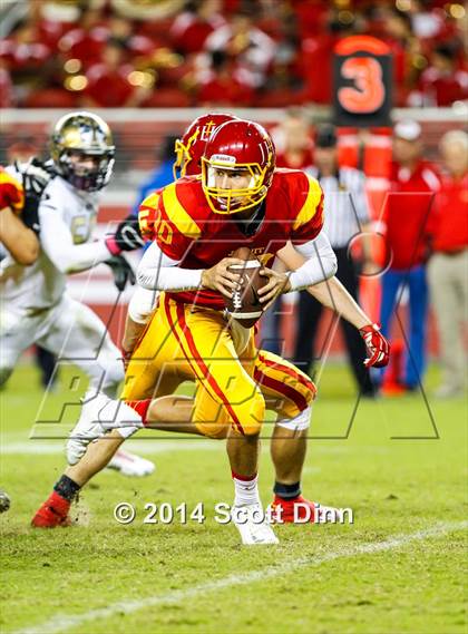 Thumbnail 1 in Jesuit vs. Elk Grove @ Levi's Stadium photogallery.