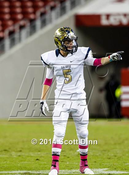 Thumbnail 3 in Jesuit vs. Elk Grove @ Levi's Stadium photogallery.