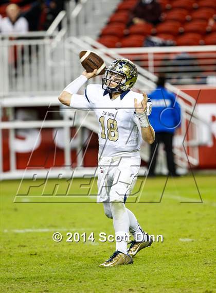 Thumbnail 3 in Jesuit vs. Elk Grove @ Levi's Stadium photogallery.