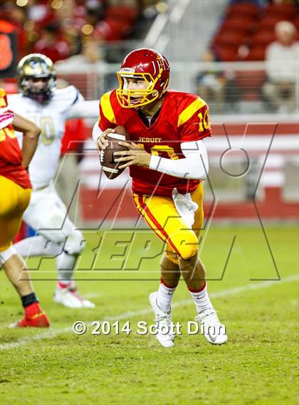 Thumbnail 2 in Jesuit vs. Elk Grove @ Levi's Stadium photogallery.