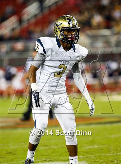 Thumbnail 3 in Jesuit vs. Elk Grove @ Levi's Stadium photogallery.