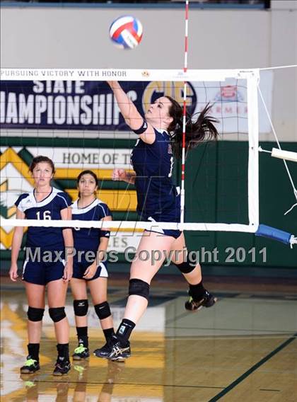 Thumbnail 3 in Branson vs. Tri-City Christian (CIF State D5 Final) photogallery.