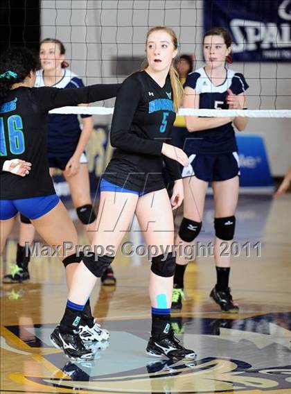 Thumbnail 3 in Branson vs. Tri-City Christian (CIF State D5 Final) photogallery.