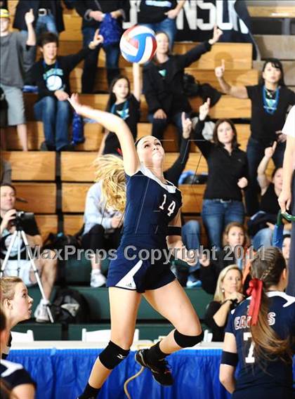 Thumbnail 2 in Branson vs. Tri-City Christian (CIF State D5 Final) photogallery.
