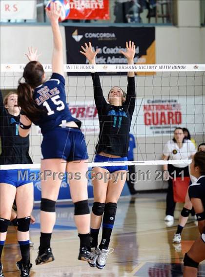 Thumbnail 3 in Branson vs. Tri-City Christian (CIF State D5 Final) photogallery.