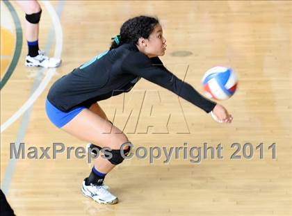 Thumbnail 1 in Branson vs. Tri-City Christian (CIF State D5 Final) photogallery.
