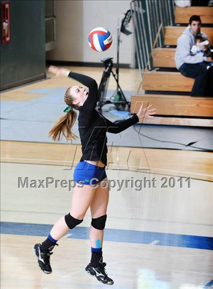Thumbnail 3 in Branson vs. Tri-City Christian (CIF State D5 Final) photogallery.