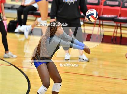Thumbnail 2 in Grand Oaks vs. Dawson (KISD/CFISD Tournament) photogallery.