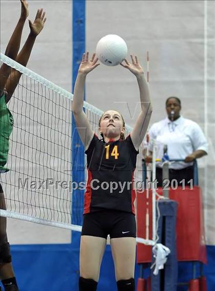 Thumbnail 3 in St. Mary's vs. St. Francis (CIF SJS D1 Final) photogallery.