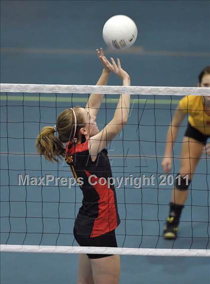 Thumbnail 3 in St. Mary's vs. St. Francis (CIF SJS D1 Final) photogallery.