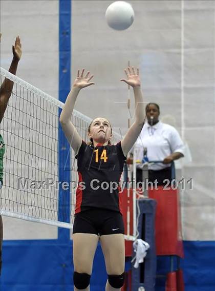 Thumbnail 2 in St. Mary's vs. St. Francis (CIF SJS D1 Final) photogallery.