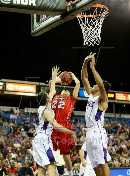 Thumbnail 1 in Redondo Union vs. College Park (CIF State D2 Final) photogallery.