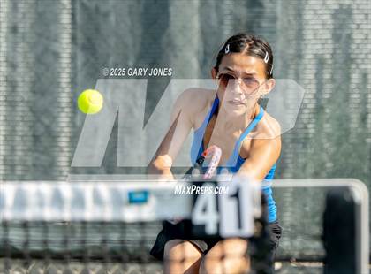Thumbnail 2 in Rocklin vs Arroyo Grande photogallery.