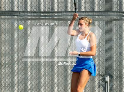 Thumbnail 3 in Rocklin vs Arroyo Grande photogallery.