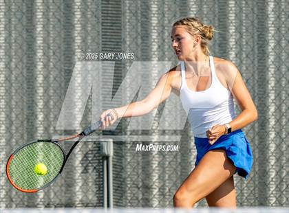 Thumbnail 2 in Rocklin vs Arroyo Grande photogallery.