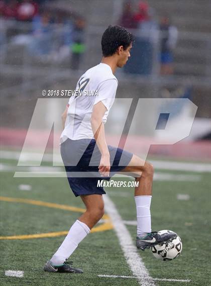 Thumbnail 1 in Del Norte vs. Villa Park (CIF SoCal Regional D3 Final) photogallery.