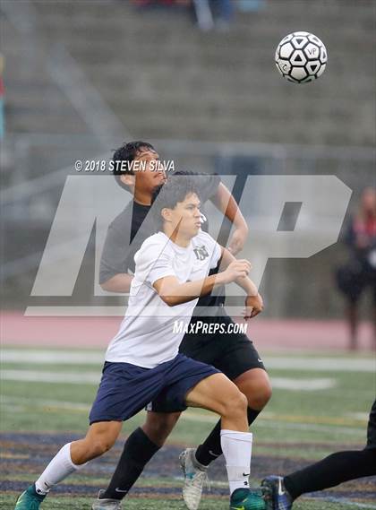 Thumbnail 3 in Del Norte vs. Villa Park (CIF SoCal Regional D3 Final) photogallery.
