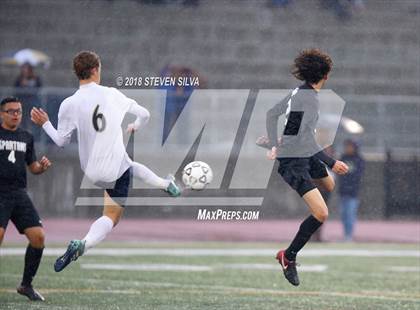 Thumbnail 2 in Del Norte vs. Villa Park (CIF SoCal Regional D3 Final) photogallery.
