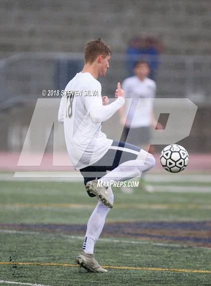 Thumbnail 2 in Del Norte vs. Villa Park (CIF SoCal Regional D3 Final) photogallery.
