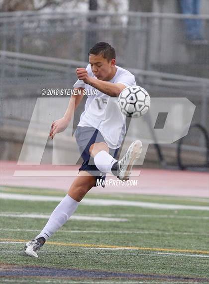 Thumbnail 2 in Del Norte vs. Villa Park (CIF SoCal Regional D3 Final) photogallery.