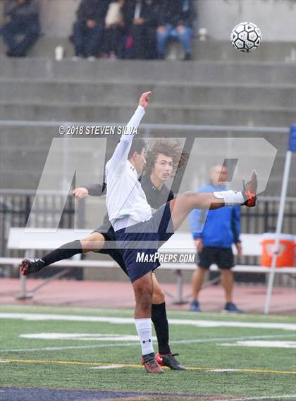 Thumbnail 2 in Del Norte vs. Villa Park (CIF SoCal Regional D3 Final) photogallery.