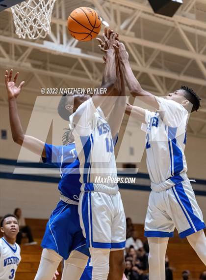 Thumbnail 2 in Triton @ Westover photogallery.
