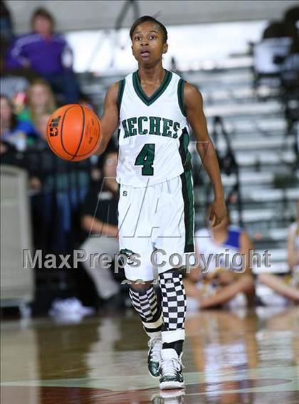 Thumbnail 3 in Neches vs. Lipan (UIL 1A Semifinal) photogallery.