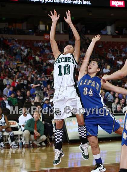 Thumbnail 1 in Neches vs. Lipan (UIL 1A Semifinal) photogallery.