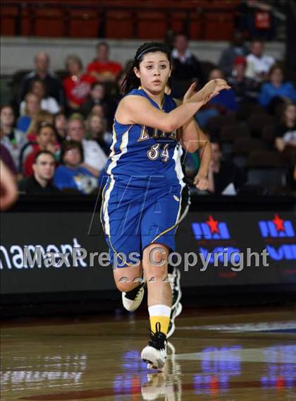 Thumbnail 1 in Neches vs. Lipan (UIL 1A Semifinal) photogallery.