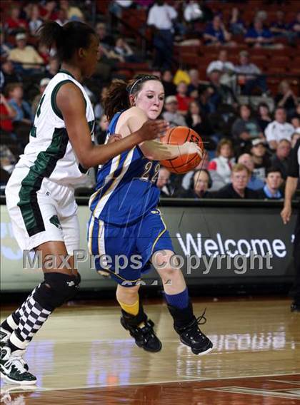 Thumbnail 1 in Neches vs. Lipan (UIL 1A Semifinal) photogallery.
