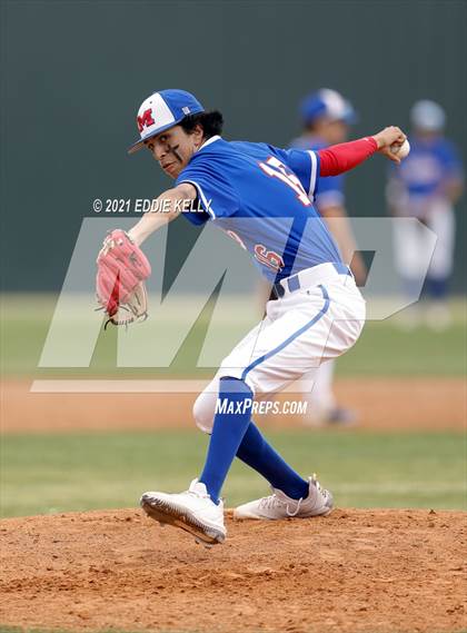 Thumbnail 2 in Dallas Jesuit @ Waco Midway photogallery.