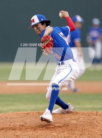 Thumbnail 3 in Dallas Jesuit @ Waco Midway photogallery.