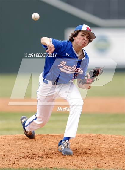 Thumbnail 3 in Dallas Jesuit @ Waco Midway photogallery.
