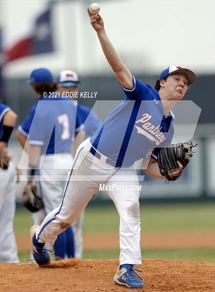 Thumbnail 1 in Dallas Jesuit @ Waco Midway photogallery.