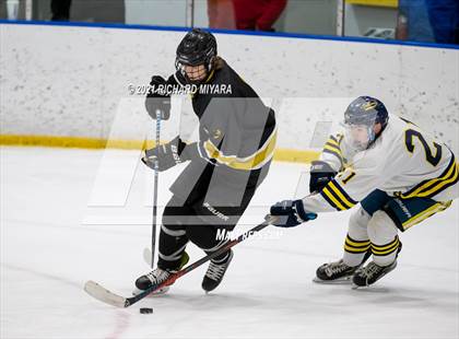 Thumbnail 1 in Bow vs Manchester (Brian C Stone Christmas Tournament) photogallery.