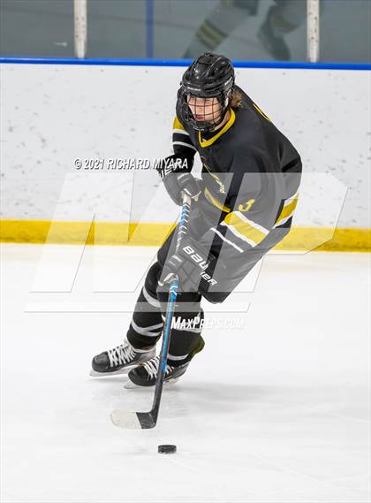 Thumbnail 1 in Bow vs Manchester (Brian C Stone Christmas Tournament) photogallery.