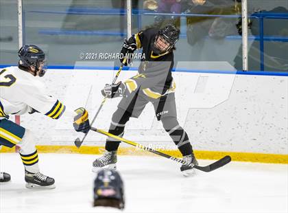 Thumbnail 1 in Bow vs Manchester (Brian C Stone Christmas Tournament) photogallery.