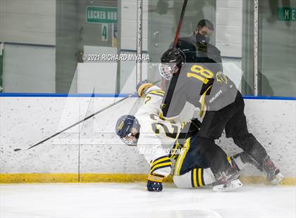 Thumbnail 1 in Bow vs Manchester (Brian C Stone Christmas Tournament) photogallery.