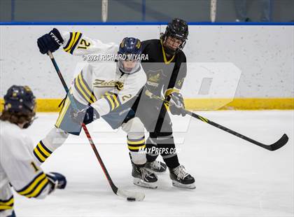 Thumbnail 1 in Bow vs Manchester (Brian C Stone Christmas Tournament) photogallery.