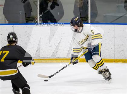 Thumbnail 1 in Bow vs Manchester (Brian C Stone Christmas Tournament) photogallery.