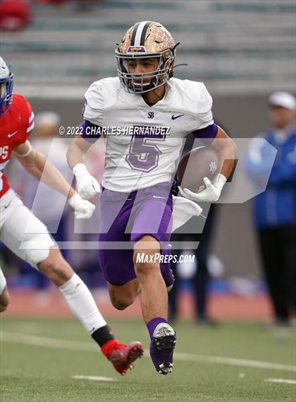 Thumbnail 3 in San Benito vs. Westlake (UIL 6A Division I Regional Semifinal) photogallery.