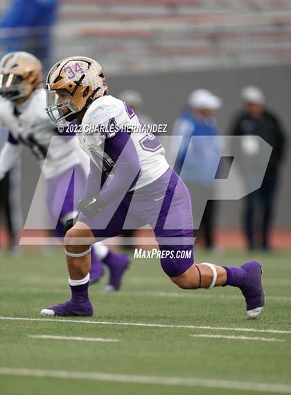 Thumbnail 2 in San Benito vs. Westlake (UIL 6A Division I Regional Semifinal) photogallery.