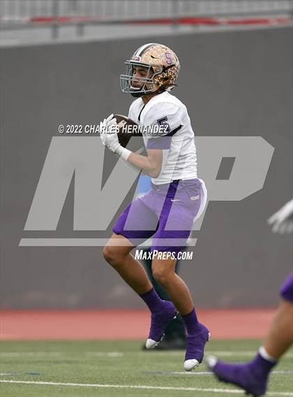 Thumbnail 3 in San Benito vs. Westlake (UIL 6A Division I Regional Semifinal) photogallery.
