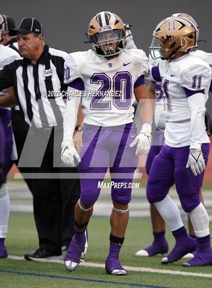 Thumbnail 2 in San Benito vs. Westlake (UIL 6A Division I Regional Semifinal) photogallery.