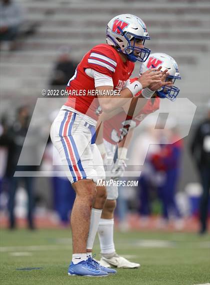 Thumbnail 3 in San Benito vs. Westlake (UIL 6A Division I Regional Semifinal) photogallery.