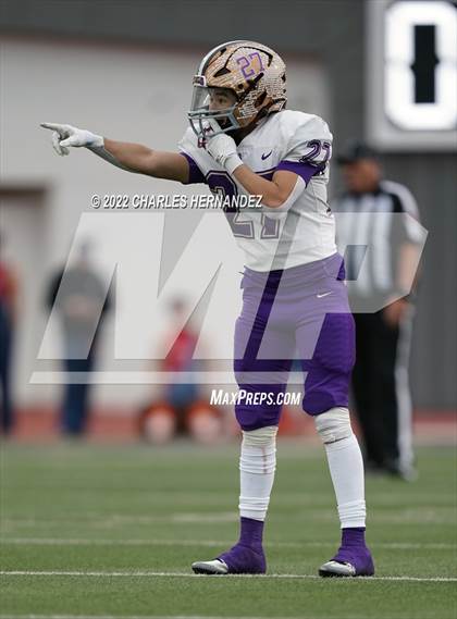 Thumbnail 3 in San Benito vs. Westlake (UIL 6A Division I Regional Semifinal) photogallery.