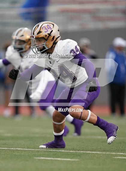 Thumbnail 3 in San Benito vs. Westlake (UIL 6A Division I Regional Semifinal) photogallery.