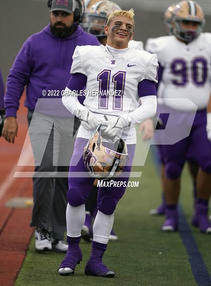 Thumbnail 3 in San Benito vs. Westlake (UIL 6A Division I Regional Semifinal) photogallery.